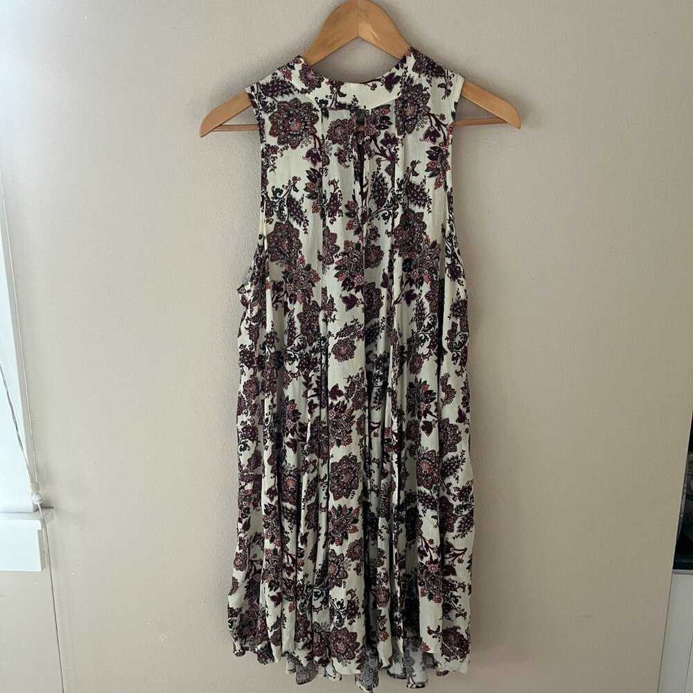Annabelle Flirty Floral Maroon & Creme Sleeveless Flared Dress Women's Size M
